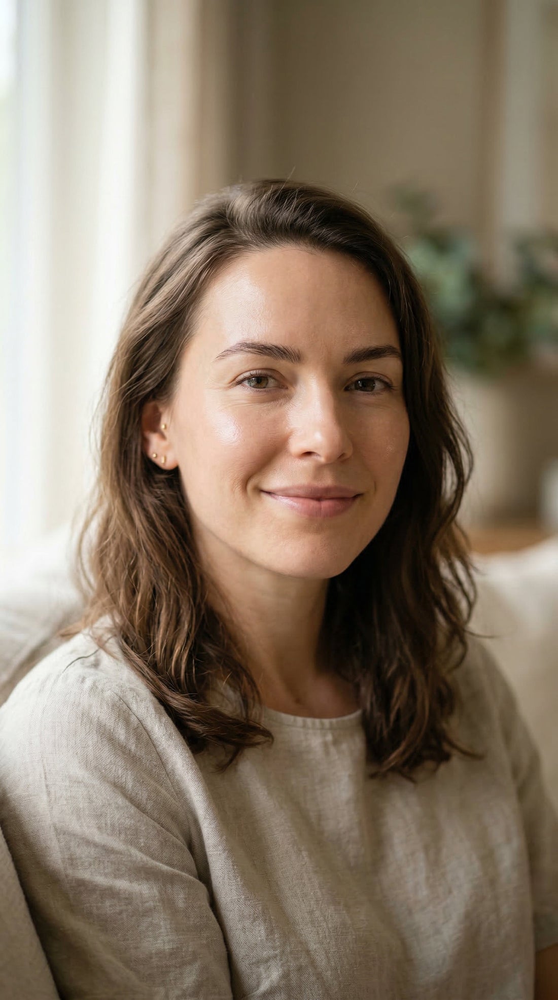 A young woman with a youthful glow face.